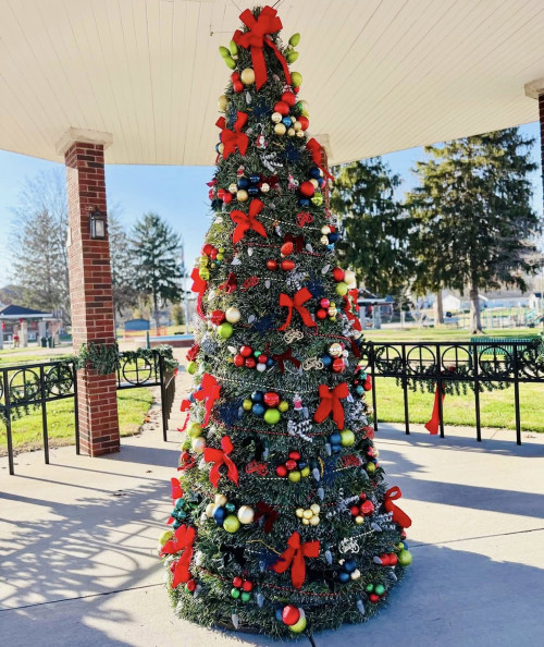 Christmas on the Square 